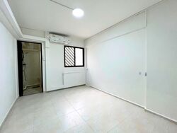 Clementi Avenue 2 Shopping Centre (D5), Shop House #565052011